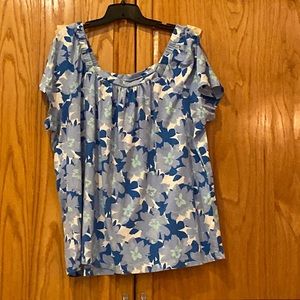 26/28 blue floral top square neck flutter sleeve plus size Lane Bryant